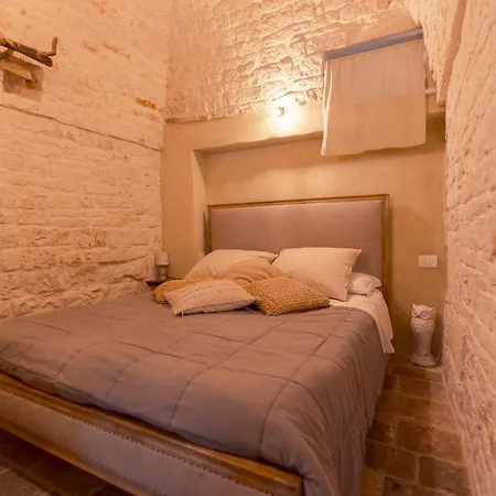 Trulli Antichi Mestieri - Widespread Trulli In The Historic Center Oda ve Kahvaltı