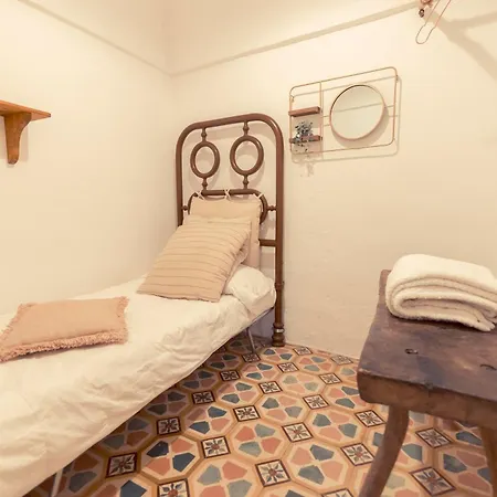 Trulli Antichi Mestieri - Widespread Trulli In The Historic Center