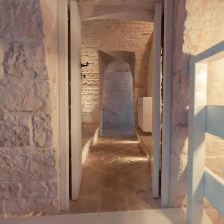 Oda ve Kahvaltı Trulli Antichi Mestieri - Widespread Trulli In The Historic Center 3*