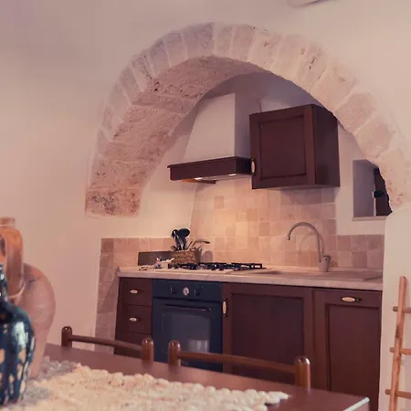 Trulli Antichi Mestieri - Widespread Trulli In The Historic Center Oda ve Kahvaltı 3*