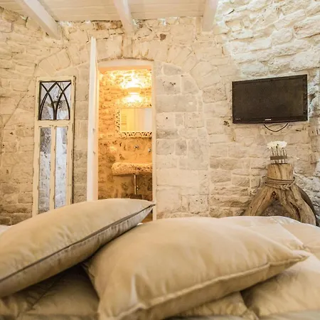 Trulli Antichi Mestieri - Widespread Trulli In The Historic Center Bed and breakfast 3*