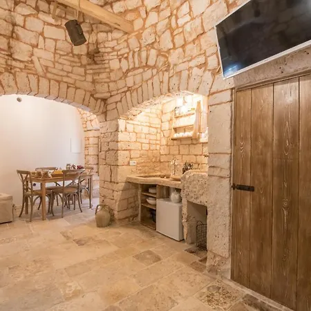 فندق مبيت وإفطار Trulli Antichi Mestieri - Widespread Trulli In The Historic Center