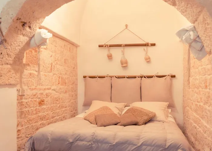 Trulli Antichi Mestieri - Widespread Trulli In The Historic Center Alberobello