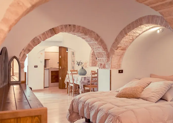 Trulli Antichi Mestieri - Widespread Trulli In The Historic Center