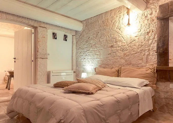 Trulli Antichi Mestieri - Widespread Trulli In The Historic Center Panzió Alberobello