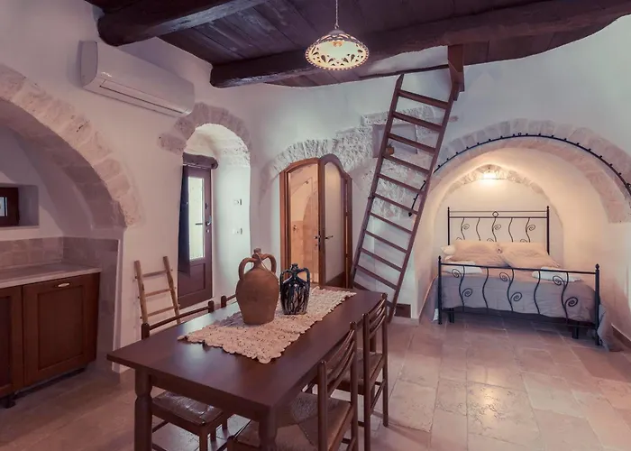 Couette-café Trulli Antichi Mestieri - Widespread Trulli In The Historic Center Alberobello