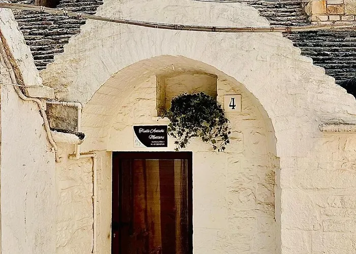 Trulli Antichi Mestieri - Widespread Trulli In The Historic Center Alberobello