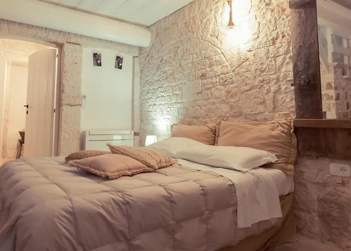 Trulli Antichi Mestieri - Widespread Trulli In The Historic Center Couette-café Alberobello