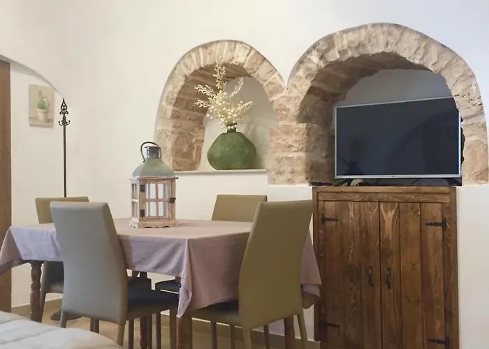 Oda ve Kahvaltı Trulli Antichi Mestieri - Widespread Trulli In The Historic Center
