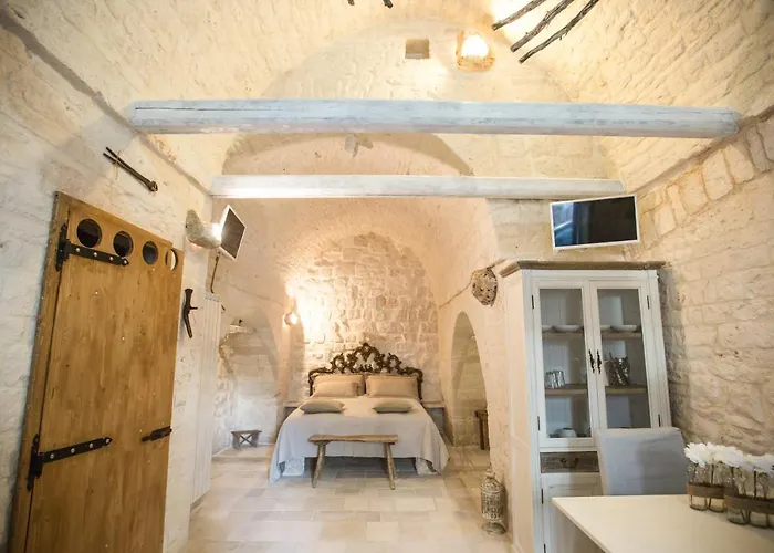 Trulli Antichi Mestieri - Widespread Trulli In The Historic Center 3*